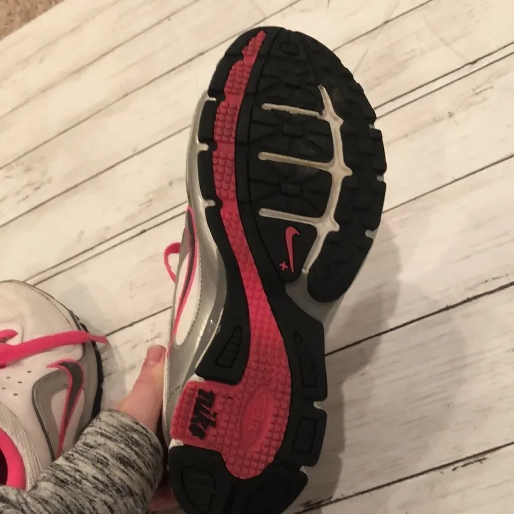 Nike Air Max Refresh 4 Women’s White and Pink